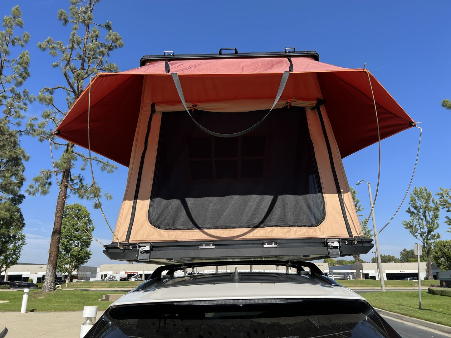 Trustmade Triangle Aluminium Black Hard Shell Beige Rooftop Tent Scout MAX Series ;  With Two Rainflies of Different Colors Doba