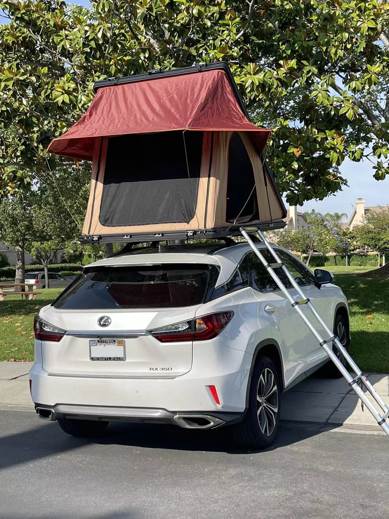 Trustmade Triangle Aluminium Black Hard Shell Beige Rooftop Tent Scout MAX Series ;  With Two Rainflies of Different Colors Doba